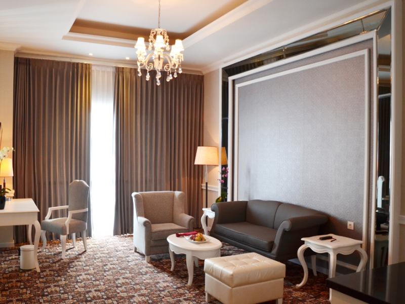 Diamond Executive Suite